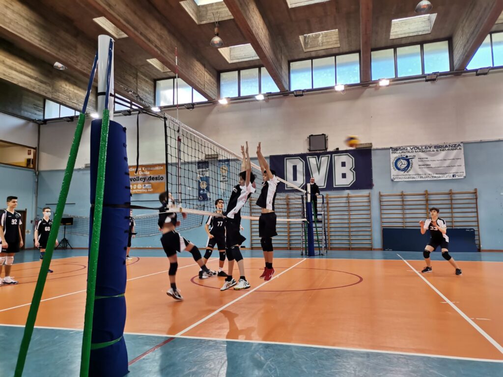 Pallavolo Avis Cernusco U15blu partita contro Desio